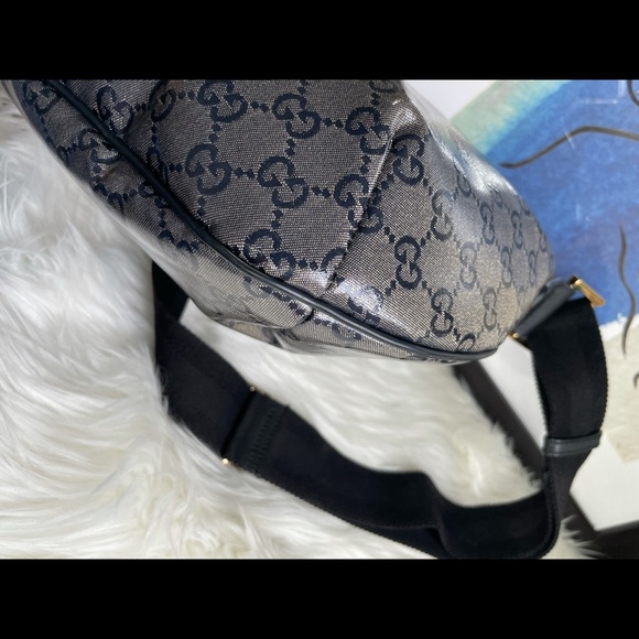 Gucci Crystal coated Monogram crossbody bag - Picture 15 of 16